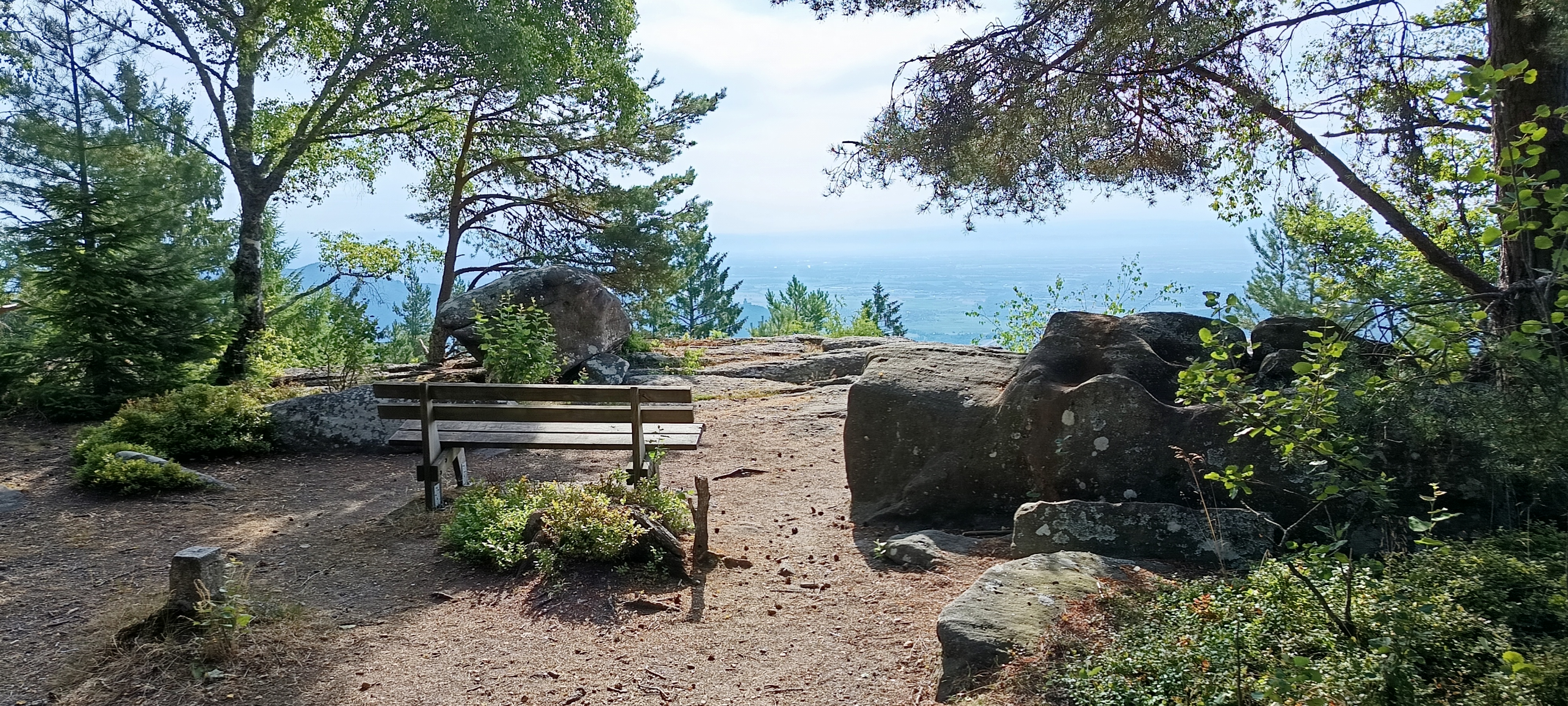 La roche du Coucou et le château du Frankenbourg
